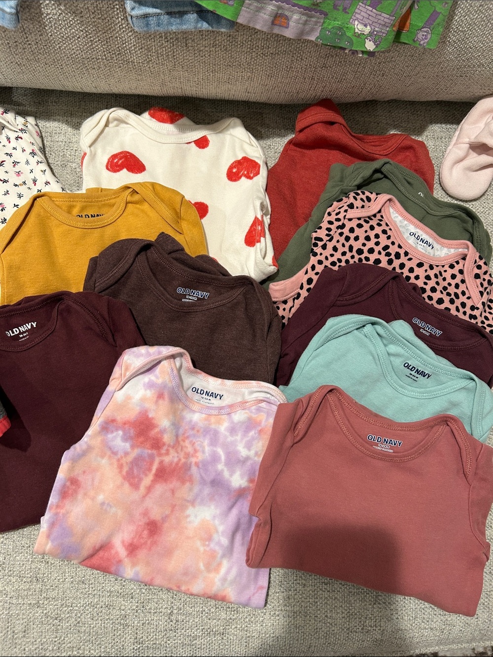 18-24 Bundle - Picture 3 of 6
